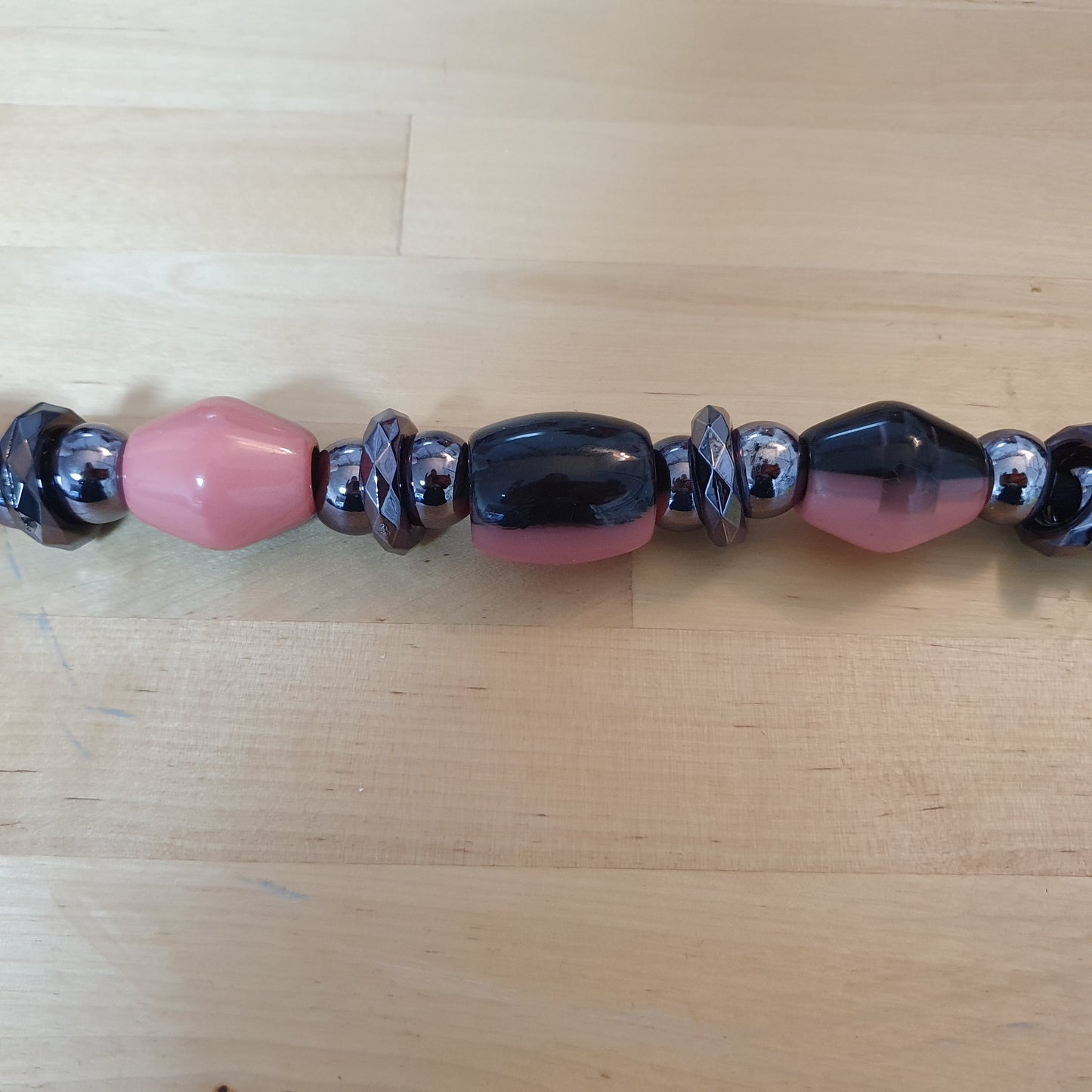 Bobble Pendant Wallet Chain 19.5" Pink& Black