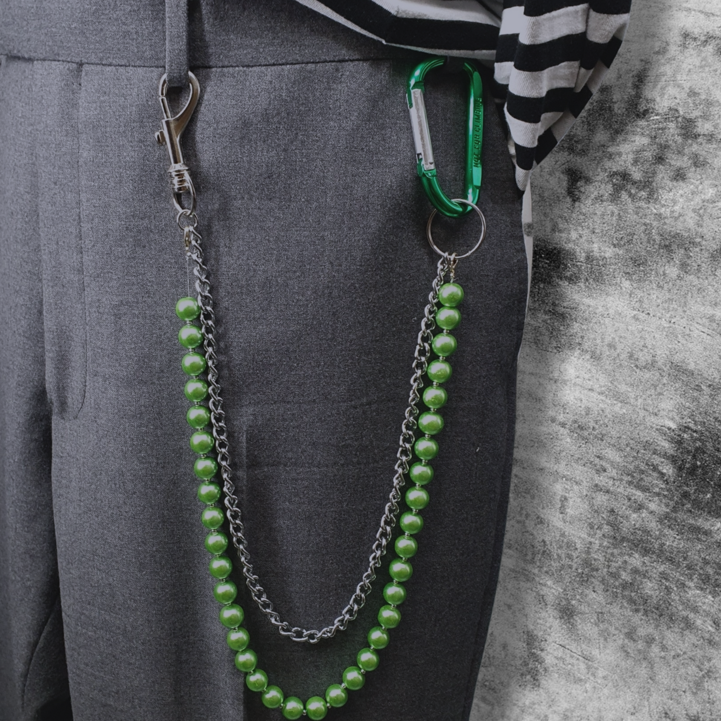 Pendant & Chain Wallet Chain - 27" Silver & Green