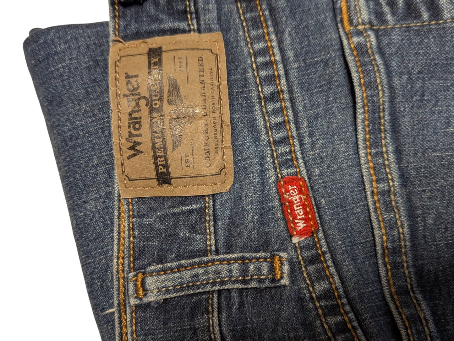 Wrangler Relaxed Bootcut Blue Faded Jeans 38" Waist