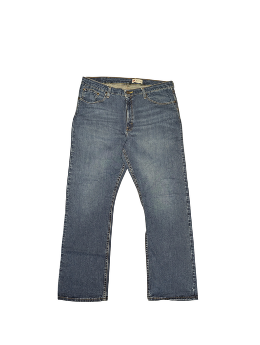 Wrangler Relaxed Bootcut Blue Faded Jeans 38" Waist